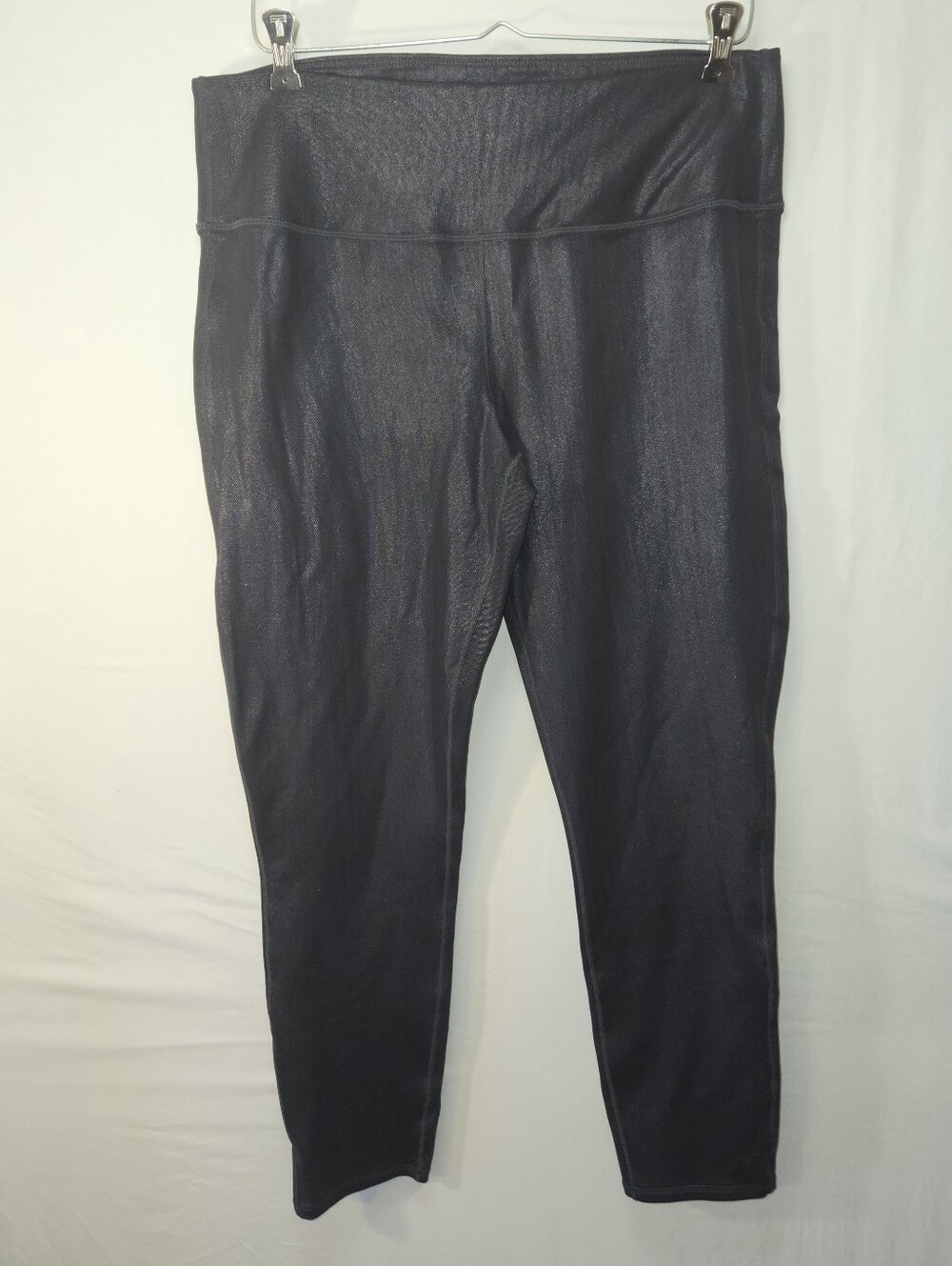 Sketchers US Womens Size XL Black w Silver Undertone Leggings Athletic Wear